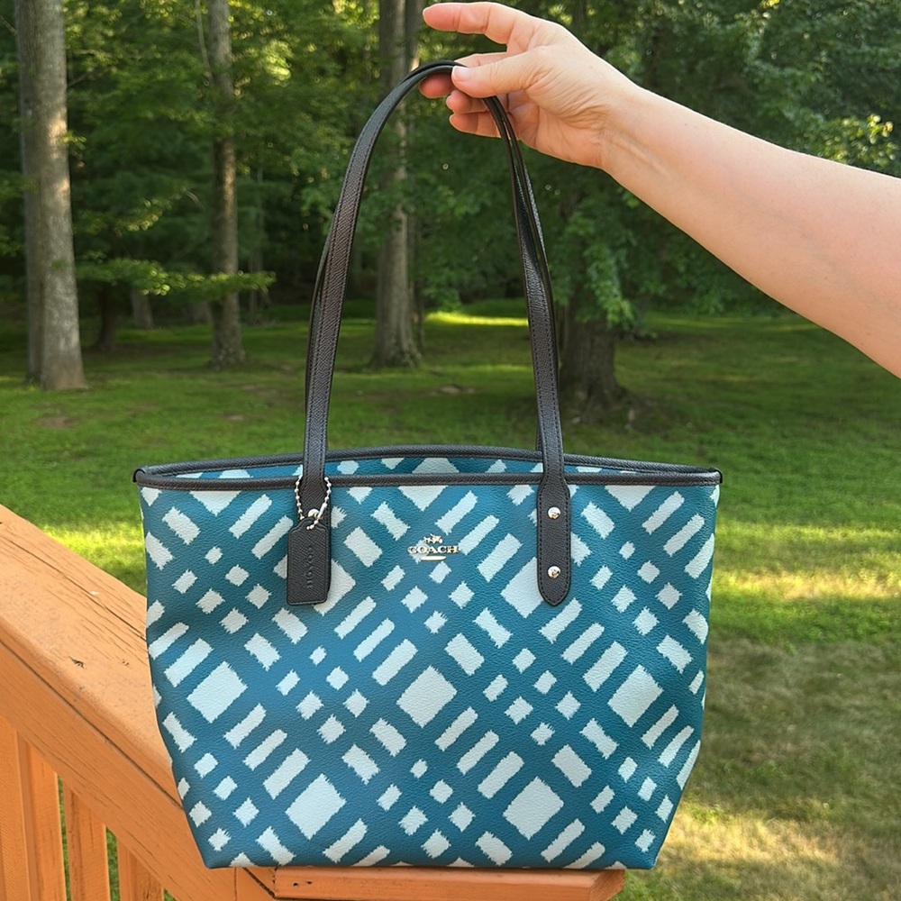 Coach CITY ZIP TOTE WITH WILD PLAID PRINT F22248 - Picture 2 of 13